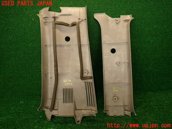 2UPJ-9229447680]ハイエースワゴン100系(KZH106W)左リアピラートリム 中古_5