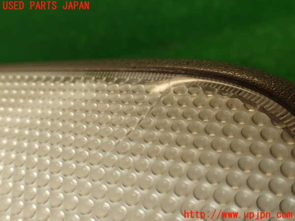 2UPJ-9229446412]ハイエースワゴン100系(KZH106W)ルームランプ2 (真中 2列目) 中古_2
