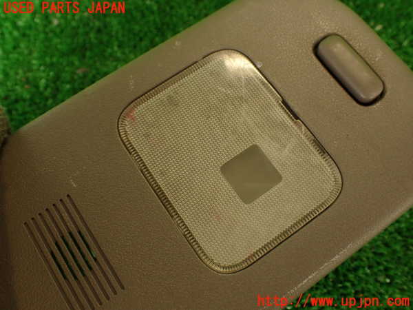 2UPJ-9229446413]ハイエースワゴン100系(KZH106W)ルームランプ3 (真中 3列目) 中古_2