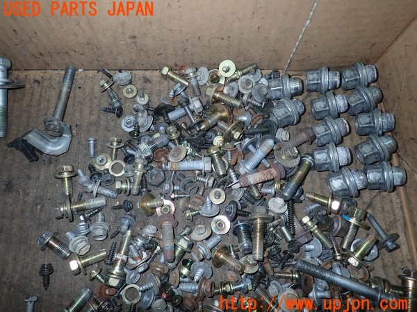 3UPJ=9229450720]ソアラ(JZZ31)ネジ・ナット・ステー類 セット ジャンク_4
