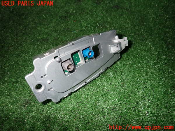 2UPJ-9229476550]BMW M2 クーペ(1H30)アンテナ 中古_3