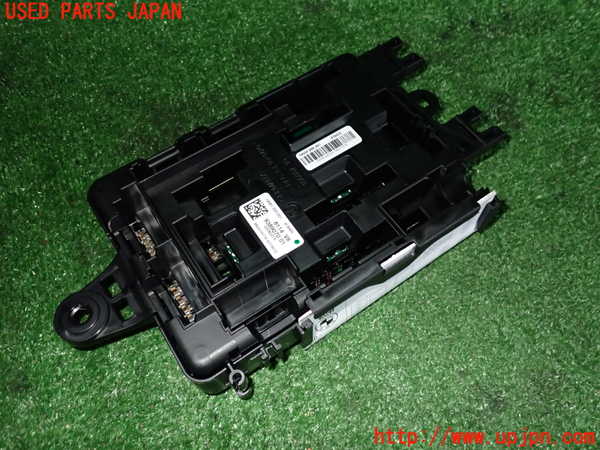 2UPJ-9229476741]BMW M2 クーペ(1H30)ヒューズボックス1 中古_2