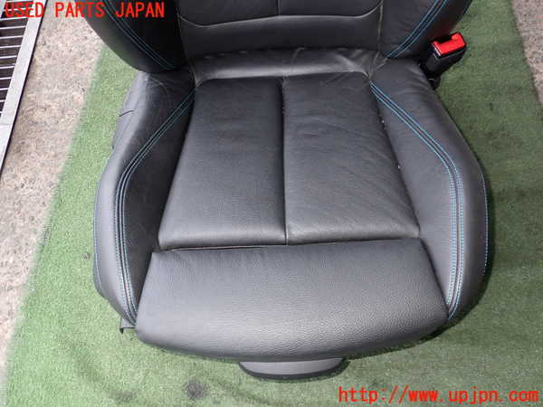 2UPJ-9229477035]BMW M2 クーペ(1H30)運転席シート 中古_3