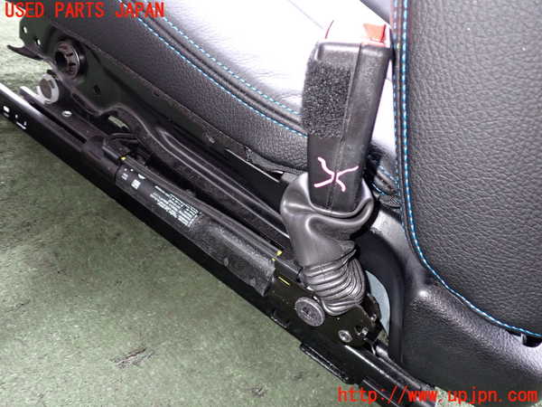 2UPJ-9229477035]BMW M2 クーペ(1H30)運転席シート 中古_4