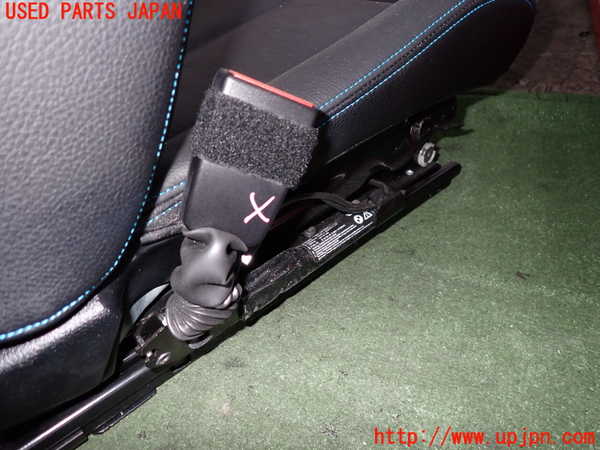 2UPJ-9229477065]BMW M2 クーペ(1H30)助手席シート 中古_4