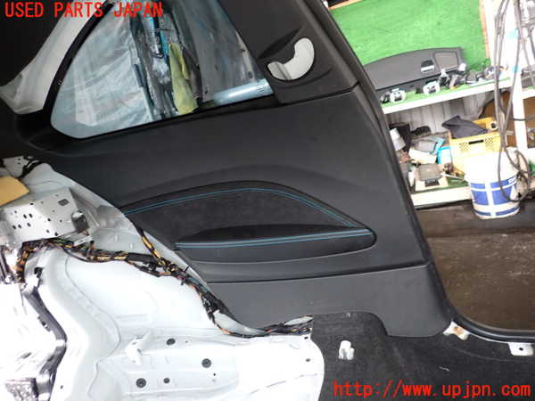2UPJ-9229477680]BMW M2 クーペ(1H30)左リアピラートリム 中古_4