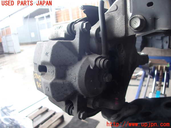 2UPJ-9229484080]プリウス(ZVW30)右フロントキャリパー 中古_2