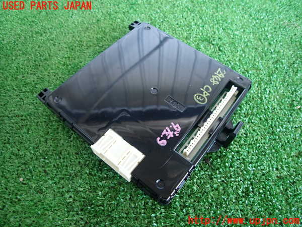 2UPJ-9229486148]プリウス(ZVW30)コンピューター3 (89221-47280) 中古_2