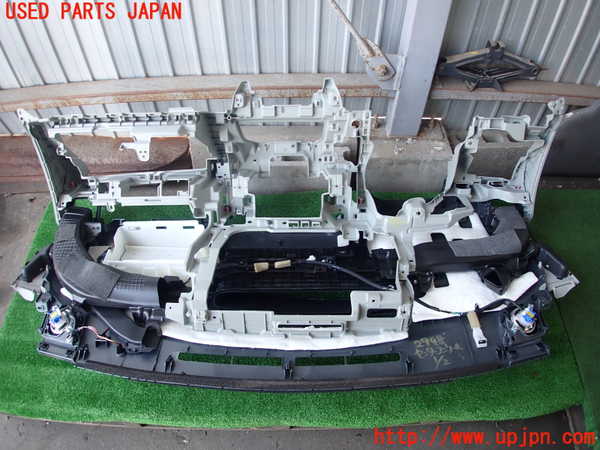 2UPJ-9229487505]プリウス(ZVW30)ダッシュボード 中古_5