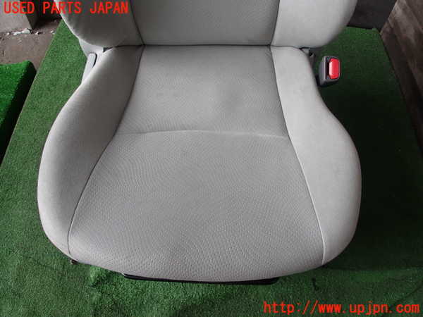 2UPJ-9229487035]プリウス(ZVW30)運転席シート 中古_3
