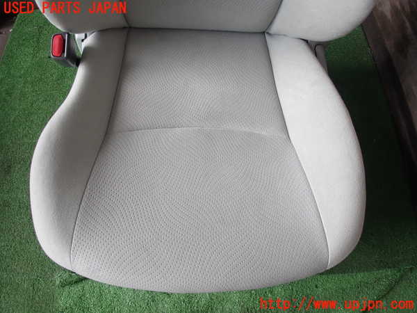 2UPJ-9229487065]プリウス(ZVW30)助手席シート 中古_3