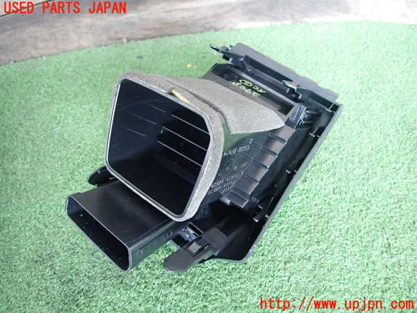 2UPJ-9229487527]プリウス(ZVW30)エアコン吹き出し口2 (右) 中古_2