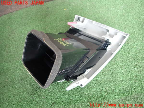 2UPJ-9229487528]プリウス(ZVW30)エアコン吹き出し口3 (左) 中古_2