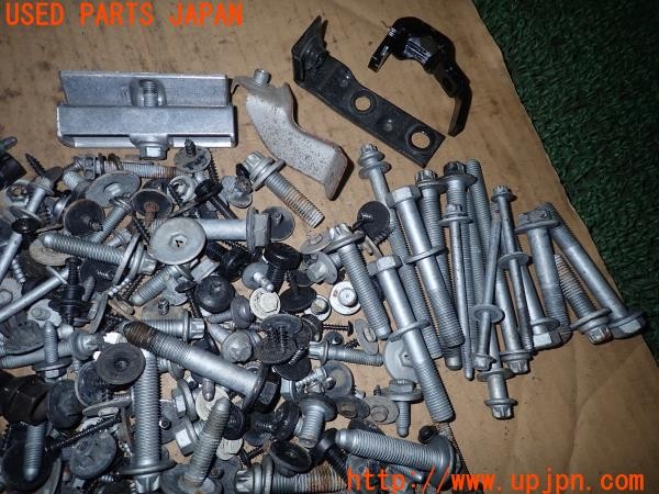 3UPJ=9229500720]BMW・MINI(XS20)ネジ・ナット・ステー類 セット ジャンク_2