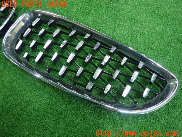 3UPJ=9229520047]BMW Z4 sDrive23i(LM25 E89)社外 ラジエターグリル フロントグリル ダイヤモンド風 中古_3