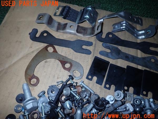 3UPJ=9229520720]BMW Z4 sDrive23i(LM25 E89)ネジ・ナット・ステー類 セット ジャンク_3