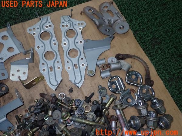 3UPJ=9229530720]アルテッツァ(GXE10)後期 ネジ・ナット・ステー類 セット ジャンク_3