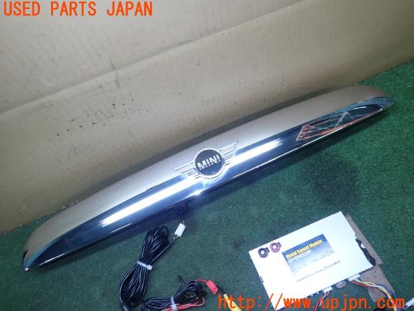 3UPJ=9229550552]BMW ミニ(MINI)ワン(XU15M F55)社外 バックカメラ a/tack AT-VEM518P インターフェース・パネル付き 中古_4