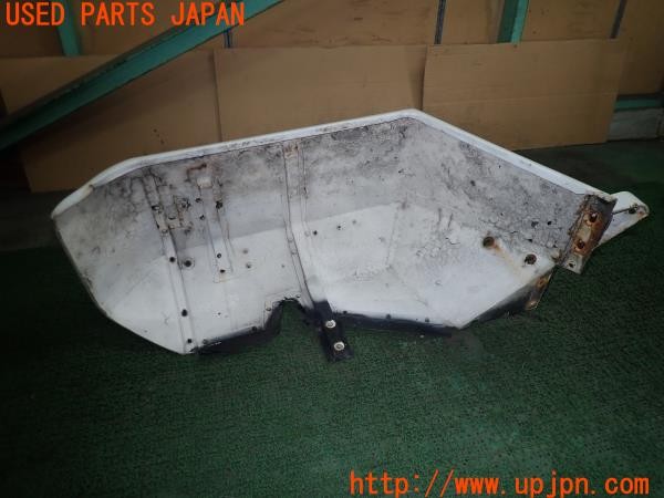 3UPJ=9229560050]三菱 ジープ(J37)純正 左フロントフェンダー タイヤハウス 中古_5
