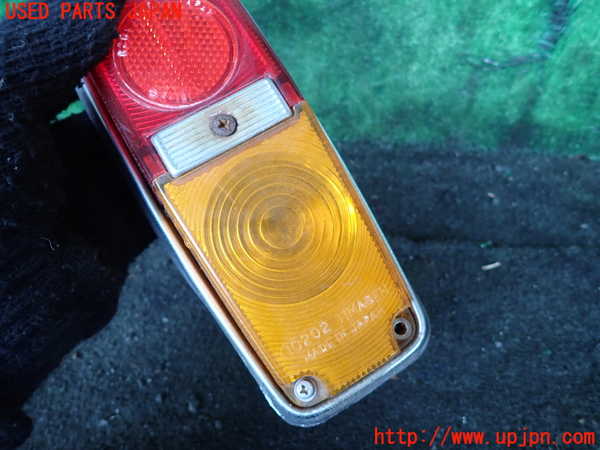 1UPJ-9229561530]三菱ジープ(J37)右テールランプ 中古_3