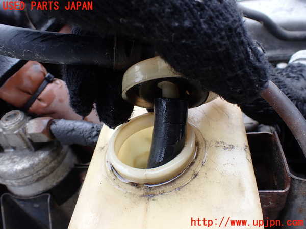 1UPJ-9229562410]三菱ジープ(J37)ラジエータータンク 中古_2
