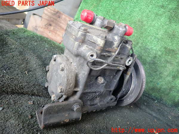 1UPJ-9229566025]三菱ジープ(J37)エアコンコンプレッサー 中古_2