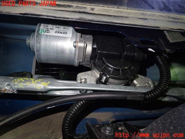 1UPJ-9229586770]フィアット・500C(31212)フロントワイパーモーター 中古_4