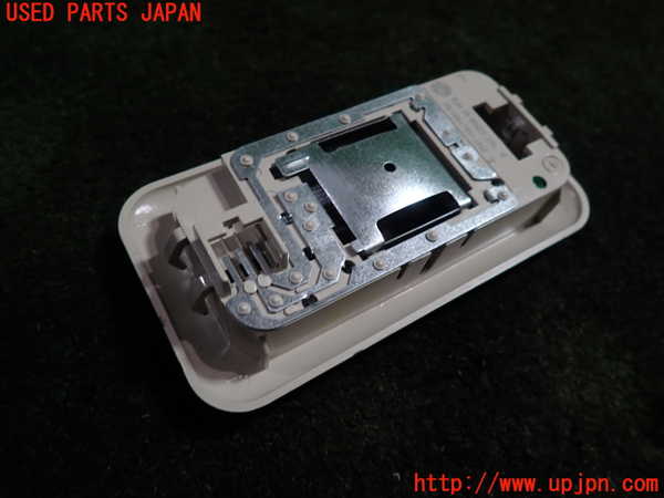 1UPJ-9229586411]フィアット・500C(31212)ルームランプ1 中古_2