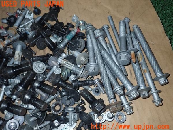 3UPJ=9229610720]BMW ミニ(MINI)クーパー(XM15 F56)ネジ・ナット・ステー類 セット ジャンク_2