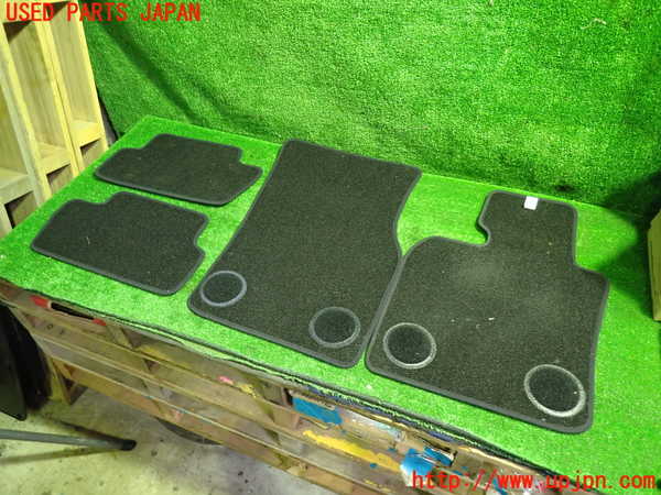 1UPJ-9229617800]BMW ミニ(MINI)クーパー F56(XM15)フロアマット 中古_5