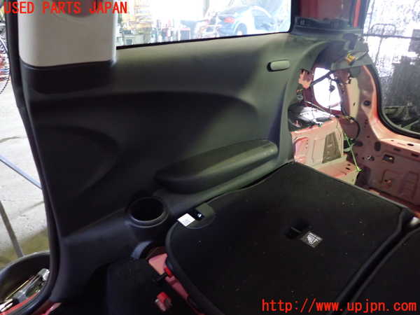 1UPJ-9229617675]BMW ミニ(MINI)クーパー F56(XM15)右リアピラートリム 中古_2