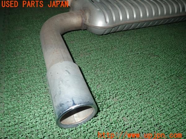 3UPJ=9229620152]BMW 218d グランツアラー(2E20 F46)純正 8 577 090 リアマフラー カット済み 2分割 中古_4