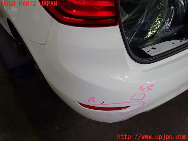 1UPJ-9229621610]BMW 218d グランツアラー(2E20 F46)リアバンパー 中古_4