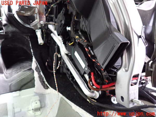 1UPJ-9229626081]BMW 218d グランツアラー(2E20 F46)エバポレーター1 中古_3