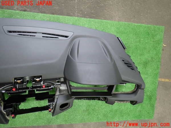 1UPJ-9229627505]BMW 218d グランツアラー(2E20 F46)ダッシュボード 中古_2