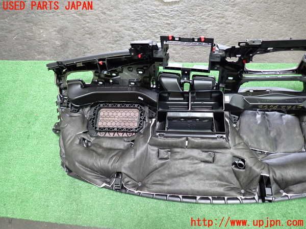 1UPJ-9229627505]BMW 218d グランツアラー(2E20 F46)ダッシュボード 中古_5