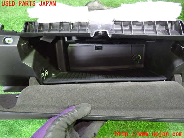 1UPJ-9229627516]BMW 218d グランツアラー(2E20 F46)グローブボックス1 中古_2