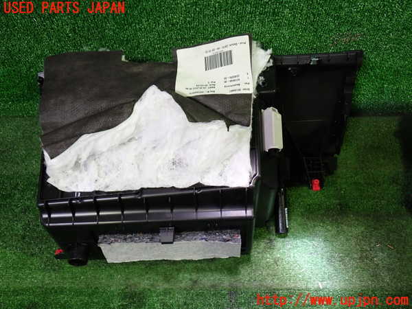 1UPJ-9229627516]BMW 218d グランツアラー(2E20 F46)グローブボックス1 中古_3
