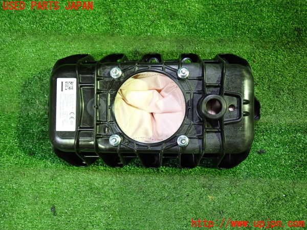 1UPJ-9229627870]BMW 218d グランツアラー(2E20 F46)助手席側エアバッグカバー 中古_2