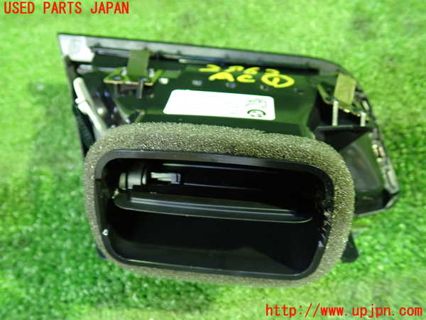 1UPJ-9229627526]BMW 218d グランツアラー(2E20 F46)エアコン吹き出し口1 (右) 中古_2