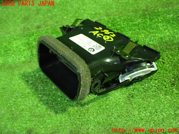 1UPJ-9229627527]BMW 218d グランツアラー(2E20 F46)エアコン吹き出し口2 (左) 中古_2