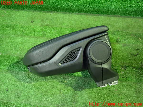 1UPJ-9229627549]BMW 218d グランツアラー(2E20 F46)コンソール 中古_2