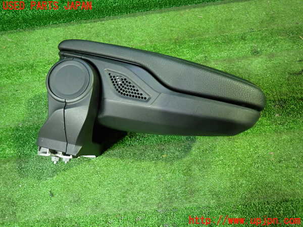 1UPJ-9229627549]BMW 218d グランツアラー(2E20 F46)コンソール 中古_3