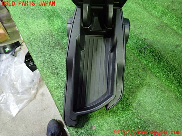 1UPJ-9229627549]BMW 218d グランツアラー(2E20 F46)コンソール 中古_4