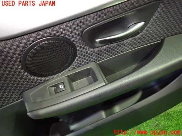 1UPJ-9229621294]BMW 218d グランツアラー(2E20 F46)右後ドア内張り 中古_2