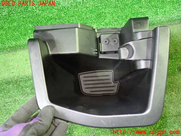 1UPJ-9229627772]BMW 218d グランツアラー(2E20 F46)ラゲッジトレイ2 中古_2