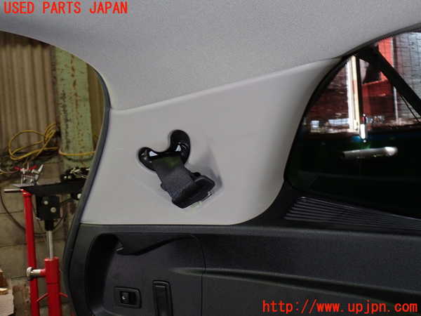 1UPJ-9229627680]BMW 218d グランツアラー(2E20 F46)左リアピラートリム 中古_3