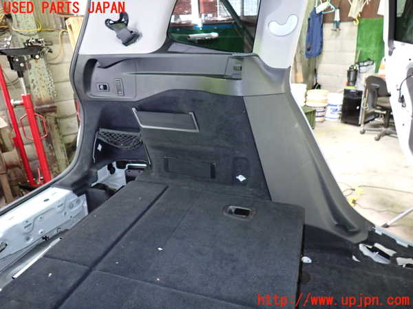 1UPJ-9229627680]BMW 218d グランツアラー(2E20 F46)左リアピラートリム 中古_4