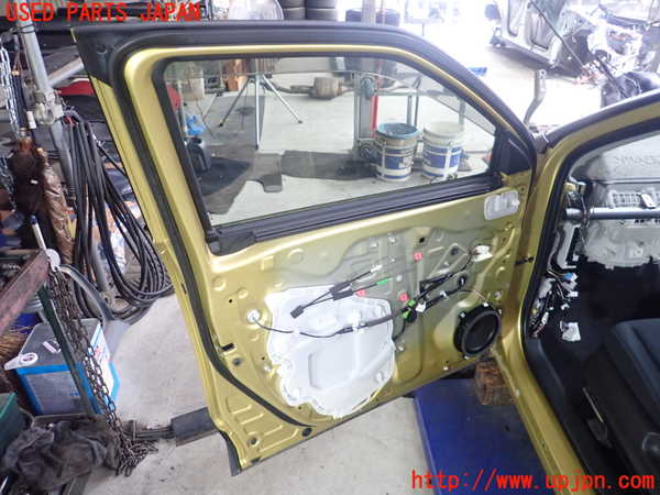 1UPJ-9229631260]ヤリス(YARIS) クロス(MXPB10)左前ドア 中古 AGC M2H3 43R-00122_4