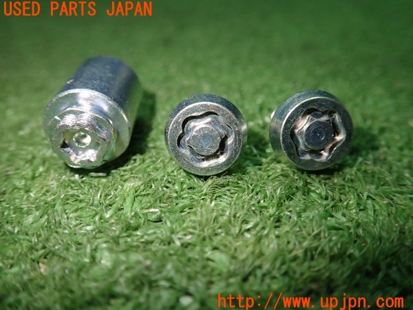 3UPJ=9229640001]レヴォーグ 1.6 STI Sport EyeSight(VM4)後期 純正 McGard マックガード ナビゲーションロック M5x15mm 中古_2